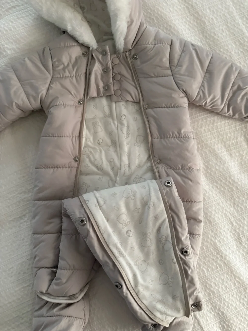 Baby's Winter Overall Unisex Size 3-6 Months One Piece with a hat